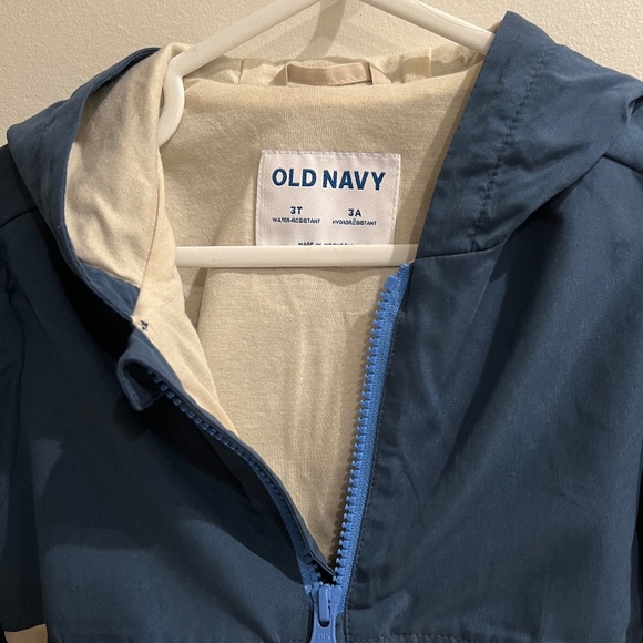 Old Navy Toddler Boy Lightweight Jacket - Picture 3 of 4